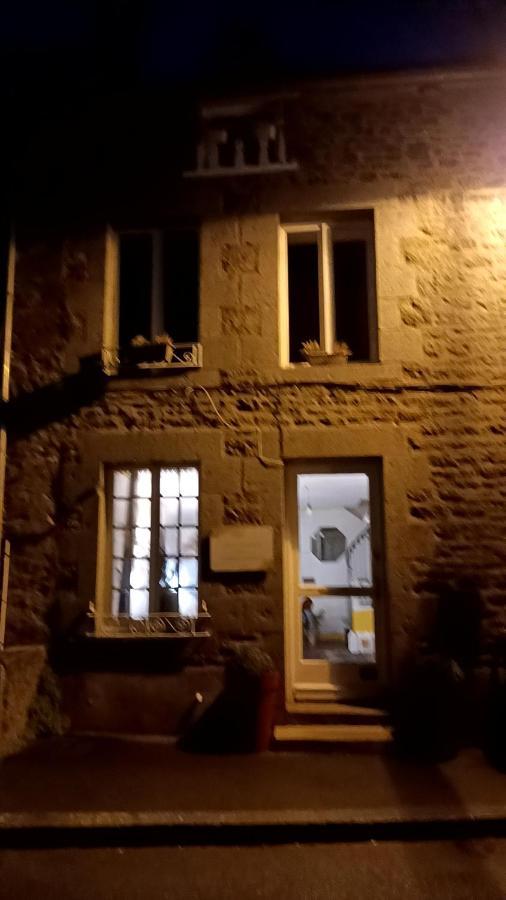 Bienvenue Guest House Saint-Pierre-de-Plesguen Exterior foto